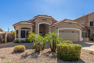891 W Tremaine Ave, Gilbert, AZ 85233 - Photo 4