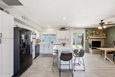 2109 W Oraibi Drive, Phoenix, AZ 85027 - Photo 10