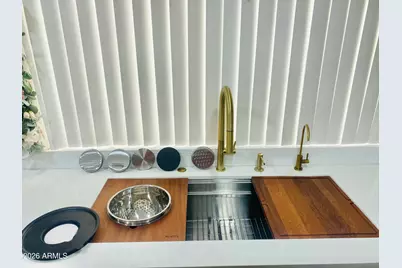 3938 W Lynne Lane, Phoenix, AZ 85041 - Photo 10