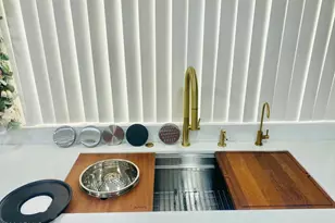 3938 W Lynne Ln, Phoenix, AZ 85041 - Photo 10