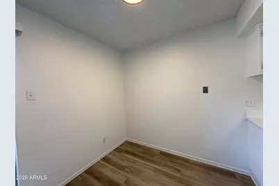 302 E Monte Vista Road #Apt D4, Phoenix, AZ 85004 - Photo 6