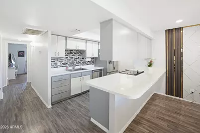 9521 N 43rd Drive, Glendale, AZ 85302 - Photo 2