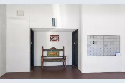 302 E Monte Vista Road #Apt A17, Phoenix, AZ 85004 - Photo 16