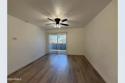 302 E Monte Vista Road #Apt A17, Phoenix, AZ 85004 - Photo 4