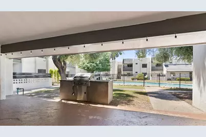 302 E Monte Vista Road #Apt A17, Phoenix, AZ 85004 - Photo 22
