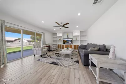 648 S Cholla Street, Gilbert, AZ 85233 - Photo 12