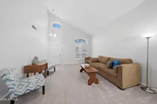 648 S Cholla St, Gilbert, AZ 85233 - Photo 4