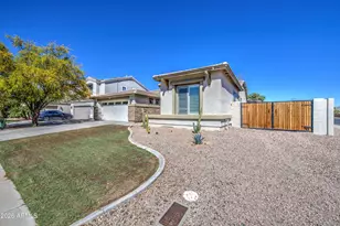 128 E Caribbean Dr, Casa Grande, AZ 85122 - Photo 2