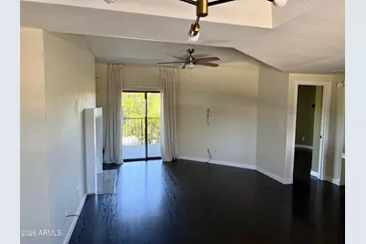1352 E Highland Avenue #202, Phoenix, AZ 85014 - Photo 12