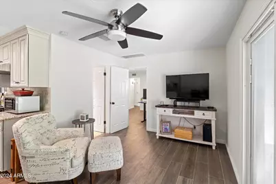 3416 E Amelia Avenue, Phoenix, AZ 85018 - Photo 10