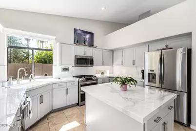 3943 N Santiago Street, Mesa, AZ 85215 - Photo 2