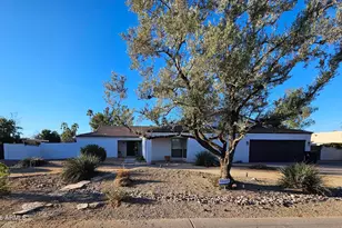 4929 E Sunnyside Dr, Scottsdale, AZ 85254 - Photo 2