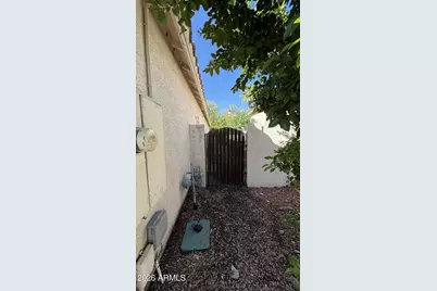 5962 W Fieldstone Drive, Glendale, AZ 85308 - Photo 4