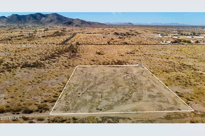 0 N Silver Dog Way 2 Acres -- #-, Maricopa, AZ 85138 - Photo 2