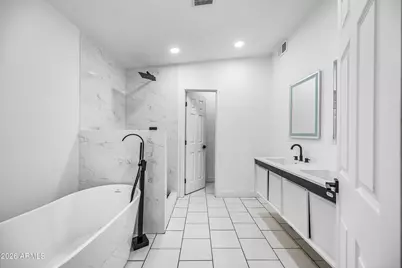 1246 E Winter Drive, Phoenix, AZ 85020 - Photo 30