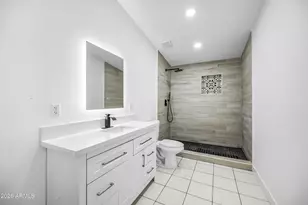 1246 E Winter Dr, Phoenix, AZ 85020 - Photo 40