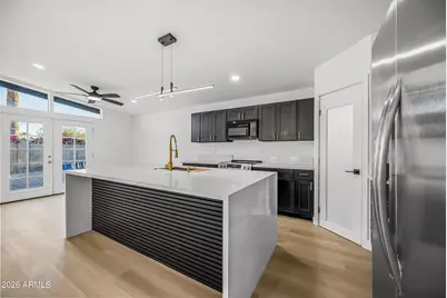 1246 E Winter Drive, Phoenix, AZ 85020 - Photo 16