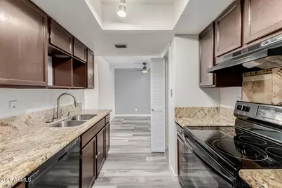 4211 E Palm Lane #208, Phoenix, AZ 85008 - Photo 14