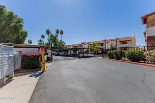 4211 E Palm Ln, Phoenix, AZ 85008 - Photo 2