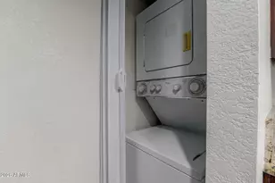 4211 E Palm Ln, Phoenix, AZ 85008 - Photo 16