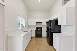 6216 S 16th Ln, Phoenix, AZ 85041 - Photo 12