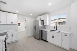 3917 W Lincoln St, Phoenix, AZ 85009 - Photo 8