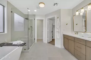 9035 W Yukon Dr, Peoria, AZ 85382 - Photo 16