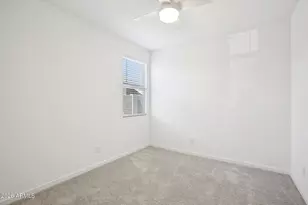 17864 W Fetlock Trl, Surprise, AZ 85387 - Photo 20