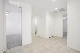 17864 W Fetlock Trl, Surprise, AZ 85387 - Photo 16