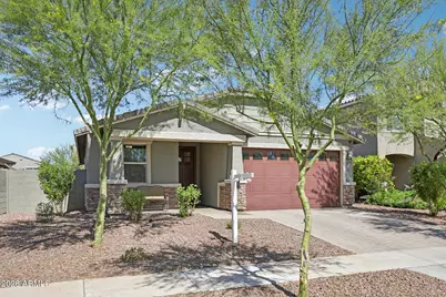 17864 W Fetlock Trail, Surprise, AZ 85387 - Photo 4