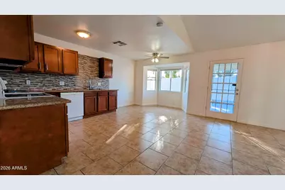 13608 N 40th Drive, Phoenix, AZ 85029 - Photo 8