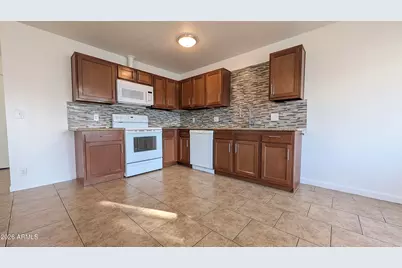 13608 N 40th Drive, Phoenix, AZ 85029 - Photo 6