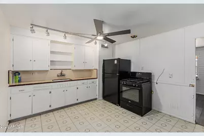 11383 N 114th Avenue, Youngtown, AZ 85363 - Photo 8