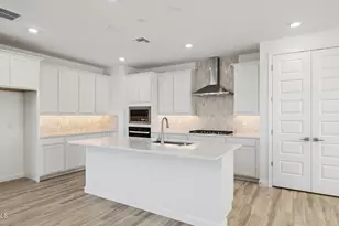 7028 W Pinnacle Vista Dr, Peoria, AZ 85383 - Photo 4