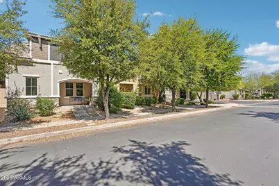 4366 E Rosemonte Drive, Phoenix, AZ 85050 - Photo 2
