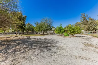 7040 N 177th Avenue, Waddell, AZ 85355 - Photo 8