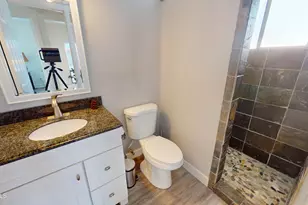 2031 W Nopal Ave W, Mesa, AZ 85202 - Photo 12