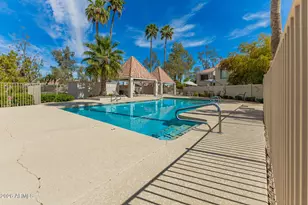 1072 E Sunburst Ln, Tempe, AZ 85284 - Photo 30