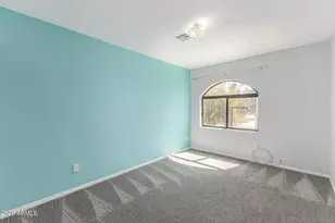 1072 E Sunburst Ln, Tempe, AZ 85284 - Photo 16