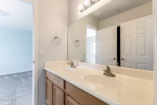 1072 E Sunburst Ln, Tempe, AZ 85284 - Photo 18