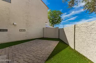 1072 E Sunburst Ln, Tempe, AZ 85284 - Photo 26