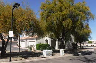 1072 E Sunburst Ln, Tempe, AZ 85284 - Photo 1