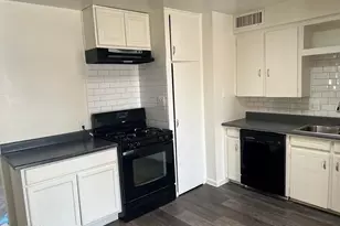 11826 N 112th Dr, Youngtown, AZ 85363 - Photo 8