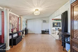 10402 N 105th Ave, Sun City, AZ 85351 - Photo 6