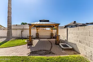 7033 W Brown St, Peoria, AZ 85345 - Photo 6