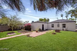 2239 N Edgemere St, Phoenix, AZ 85006 - Photo 16