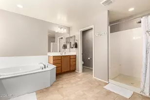 10752 W Desert Elm Ln, Peoria, AZ 85383 - Photo 16