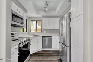 7008 E Gold Dust Ave, Paradise Valley, AZ 85253 - Photo 10