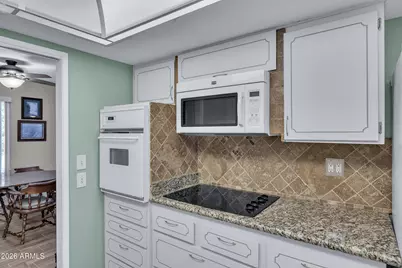 10232 W Sutters Gold Lane, Sun City, AZ 85351 - Photo 8