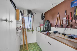 10232 W Sutters Gold Ln, Sun City, AZ 85351 - Photo 34